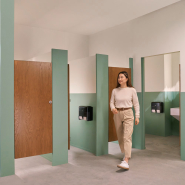 TORK 472650 – Tork OptiServe® extra jemný bezdutinkový toaletní papír T7, 3 vrs., 63,25 m  - Karton